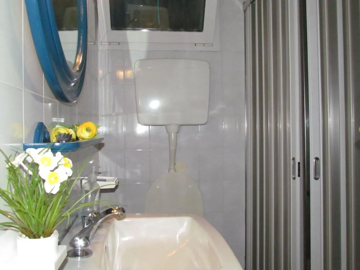 Beautiful Single Villa With Spacious Private Garden - Beach Place Included Bibione